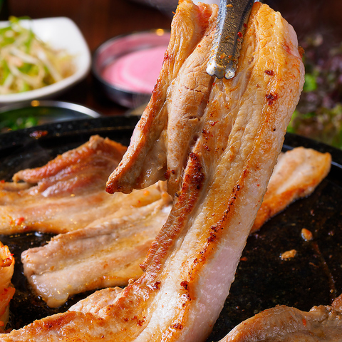 ★元祖サムギョプサル専門店★メディアが絶賛した味がここに！国産最高上質豚だけ使用