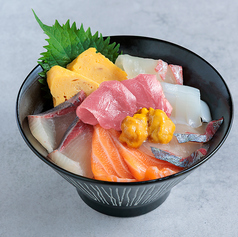 【福伸名物 7種の海鮮が入った】海鮮丼・松