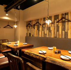 博多串焼 ジョウモン　新宿店の雰囲気1