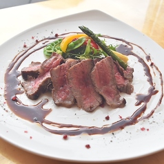 昆布締めした牛肉のタリアータ~薄切りステーキ~柚子香るバルサミコソイソースで