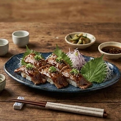 牛カルビ寿司 四貫