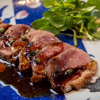 京都の恵みを受けた上質な京鴨の脂と澄んだ旨味を堪能