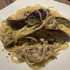 ハーブチキンと旬野菜のペペロンチーノ
