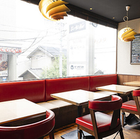 開放感のある空間で味わう至福の鉄板焼