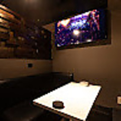 Karaoke Bar Nyx Roppongi カラオケバーニュクスロッポンギの雰囲気3