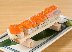【押し寿司】サーモンといくら