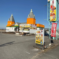 非日常を演出する独特な建築様式と広々としたフロア