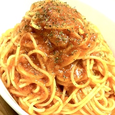 ガーリックトマトソースパスタ