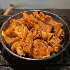 和牛ホルモン鉄板焼き