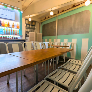 ラフェス神田小川町店の雰囲気1