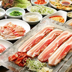 サムギョプサル＆韓国料理2時間食べ放題コース2880円の写真