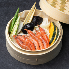 ソフトシェルシュリングの旬野菜の蒸籠蒸し