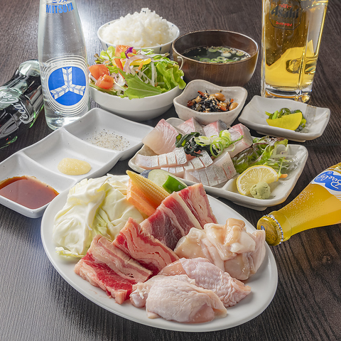 箱崎駅からのアクセス良好★昼は豊富な種類のランチ、夜は宴会焼肉コースあり！