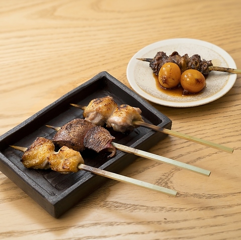 専属養鶏場で独自生産の鶏を使用した「焼鳥割烹・地鶏懐石」