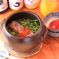料理メニュー写真&nbsp;銀鮭といくらの土鍋飯