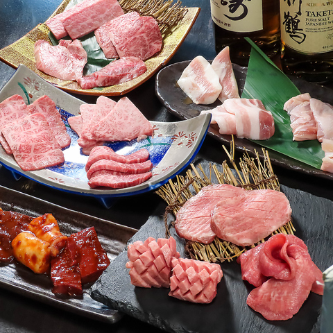 【毎日24時まで営業】町焼肉の最高峰《丸富牛》堪能！飲み放題付コースで至福の時間♪