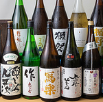 料理と相性抜群のお酒を豊富にご用意しております◎全国から厳選した日本酒は常時20種類から30種類♪