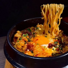 ピリ辛プデチゲラーメン