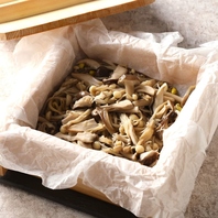 名物の蒸籠料理で様々な食材の美味しさを魅せる