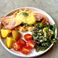 Eggs Benedict Plate