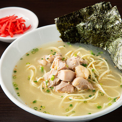 地鶏出汁使用の鶏白湯ラーメン