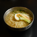 料理メニュー写真 【シメの定番メニュー】南大門韓国冷麺