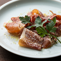 ワインと相性抜群のおつまみも◎