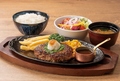 料理メニュー写真&nbsp;鉄板焼きハンバーグ膳　和風ソース