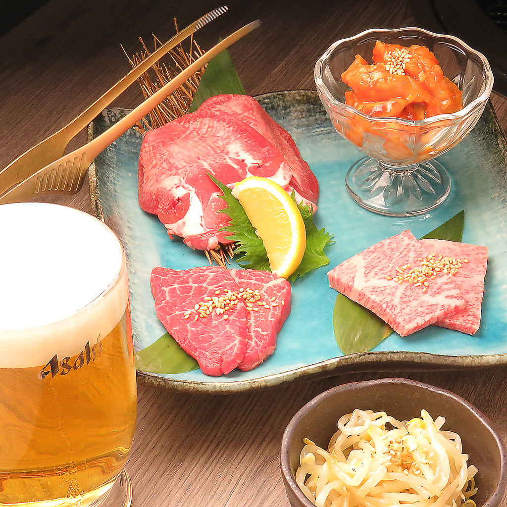 特別なお肉とこだわりの食材が織り成す贅沢な味わい。心温まるひとときを、皆さんで楽しみましょう♪