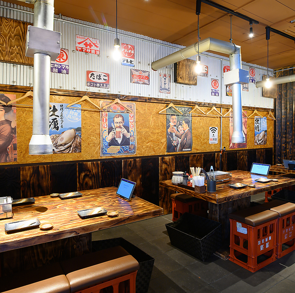 ノスタルジックな雰囲気の『店内』