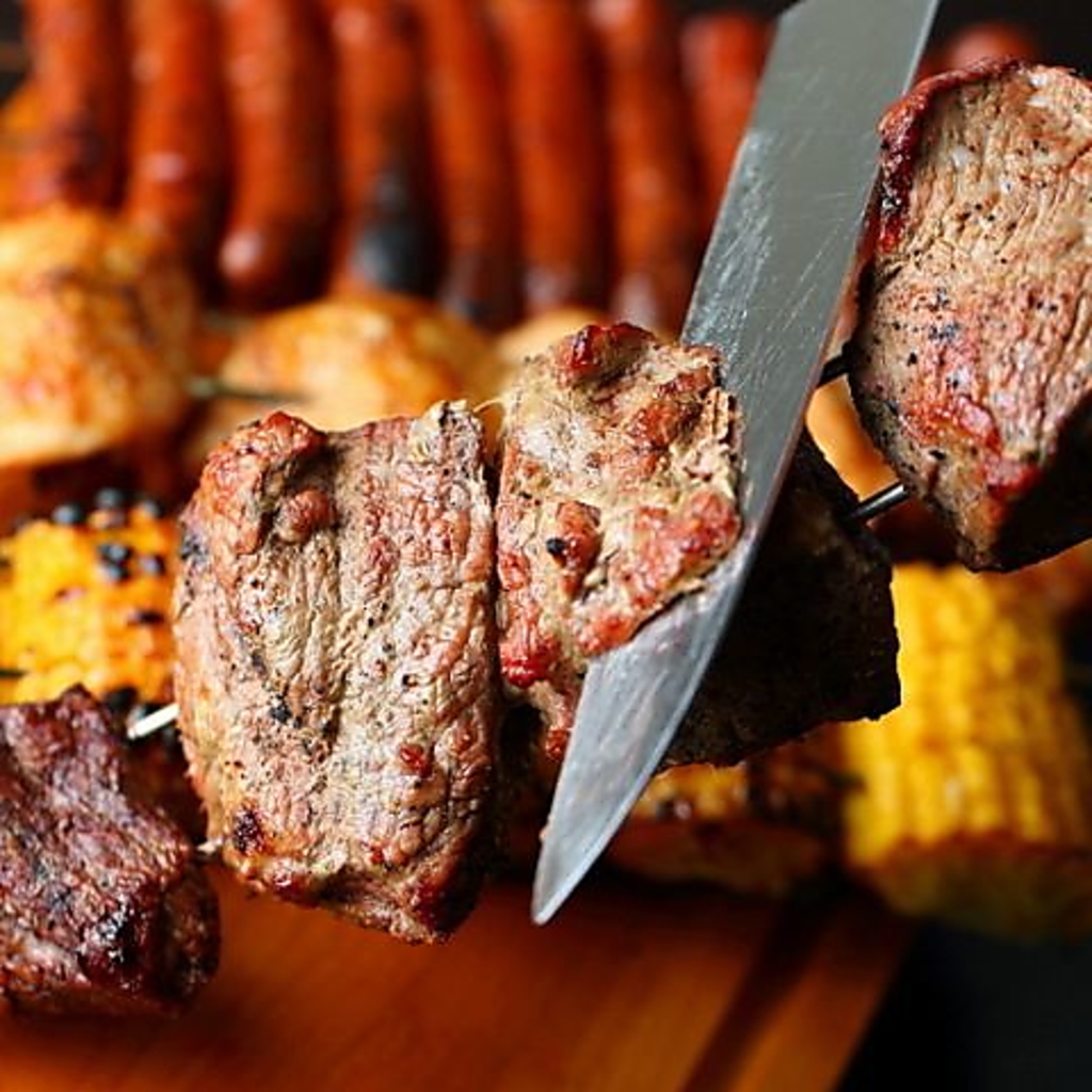 SNS映え必至！極上の赤身肉をさっと炙ってとろける肉寿司に♪