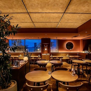 RED ROOM roof top and grill レッドルーム ルーフトップ&グリルの雰囲気1