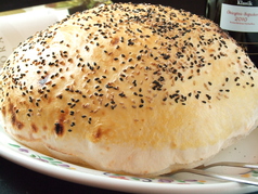 トルコ風窯焼きパン　/　チーズ窯焼きパン