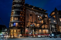 西麻布の歴史的建造物THE WALLのl最上階です。