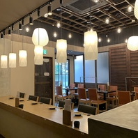 駅から徒歩圏内の隠れ家。洗練された和空間で美食と美酒