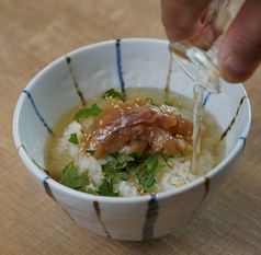 お食事の〆にオススメな鮮魚の出汁茶漬け