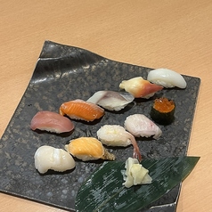 おまかせ寿司10貫