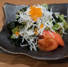 鳥羽産しらすサラダ
