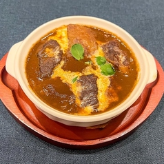神戸牛を使った月替わりのメイン料理