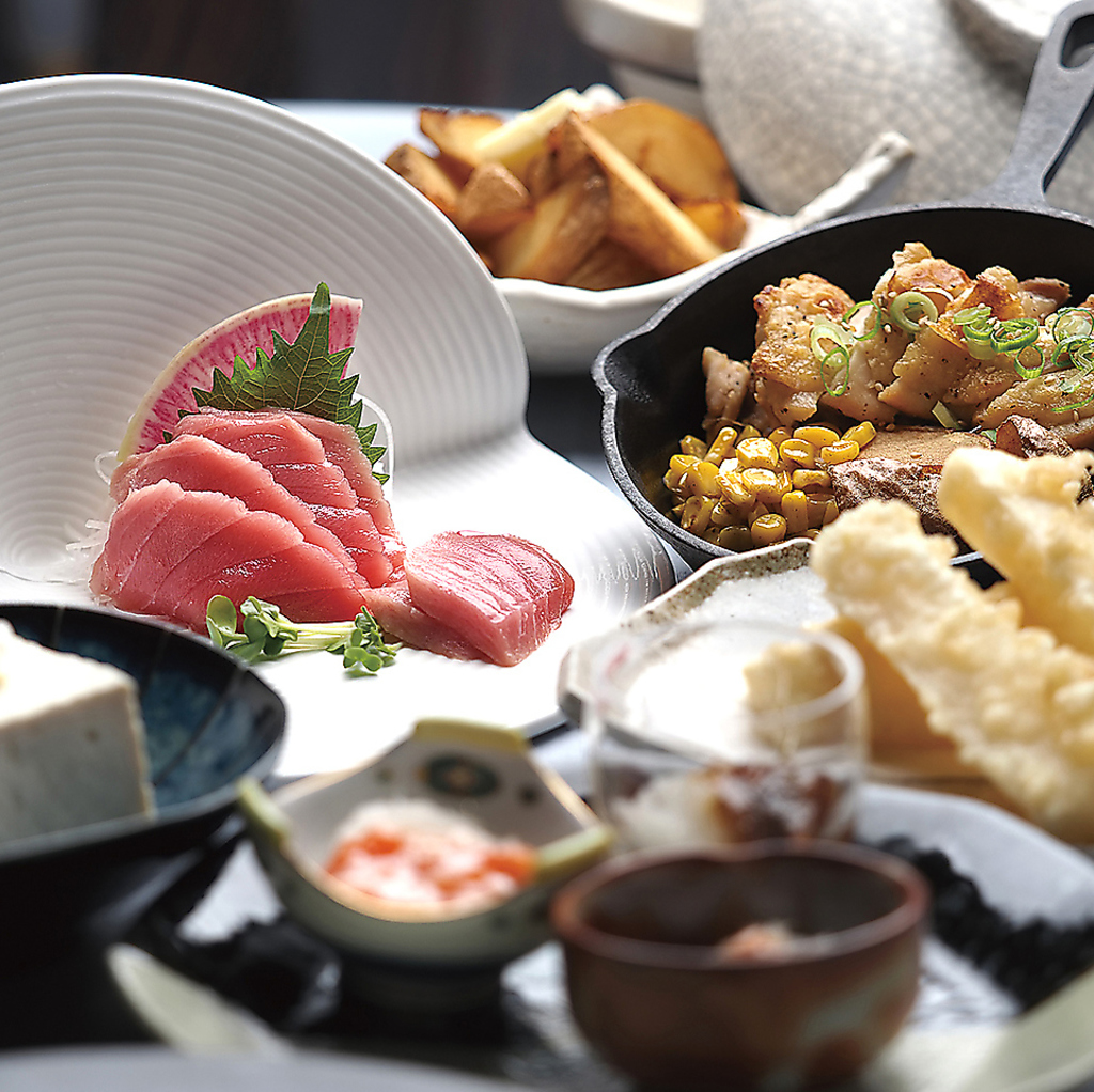 完全個室でこだわり食材を味わう創作料理★落ち着いた雰囲気の店内でゆっくりとお愉しみ下さい。