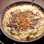 魚介のパエリアからカレーのパエリアまで、多くの人の味覚に合わせた幅広いレシピで提供しています♪