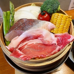 4/1～スタート！春野菜と本日の地魚の蒸し鍋