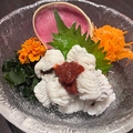 料理メニュー写真&nbsp;大分県産　夏鱧の湯霜造り～梅かつお醤油～