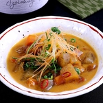 じっくり煮込んだ牛すじのみそ煮込み！濃厚な味噌のコクがお酒の肴にも白米にも合う自慢の逸品です♪