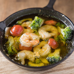 海老のニンニクアヒージョ