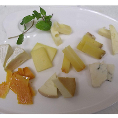 イタリアチーズ4種類盛り合わせ