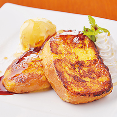 フレンチトースト バニラアイス添え
