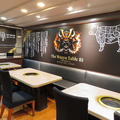 TheWagyuTable 81【極上宮崎牛、無冷凍生タン、一頭買ホルモンの店】の雰囲気1