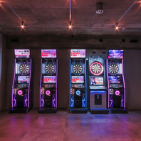 試合もできる！本格ダーツ台ご用意！