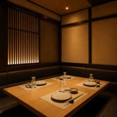 落ち着いた雰囲気のテーブル席はちょっとしたお食事や飲み会に最適です